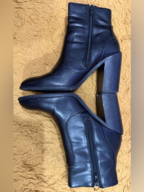 Forever 21 Black Leather Block Heel Ankle Boots - Picture 4 of 5